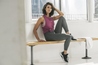 Nina Dobrev - zdjęcia