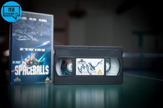 Kaseta VHS (!!!!) Kosmiczne jaja z podpisem Billa Pullmana