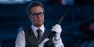 W filmie "Iron Man 2" Justin Hammer podnosi broń typu M134, jakby ważyła ona tyle co zwykły pistolet; w rzeczywistości ten rodzaj karabinu waży około 30 kilogramów