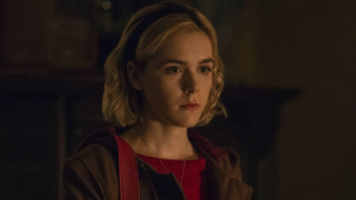 Kiernan Shipka - Raven
