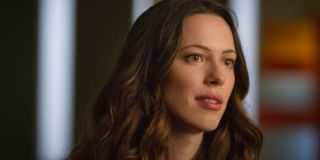 Maya Hansen miała być główną antagonistką filmu "Iron Man 3" - o wycofaniu się z tego planu przesądziła m.in. sprzedaż zabawek; Marvel nie sądził, że dużą popularność na tym polu zyska figurka przedstawiająca kobietę jako złoczyńcę