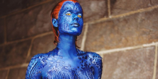 Rebecca Romijn - Mystique w filmach o X-Men i Joan, przyjaciółka tytułowego bohatera w filmie "Punisher" z 2004 roku