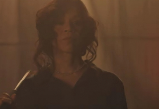 Birds of Prey - Rosie Perez jako Renee Montoya