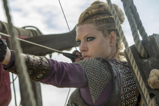 Musi umrzeć: Lagertha; za to, że tak zasłużona dla serialu postać coraz częściej jawi się jako relikt przeszłości