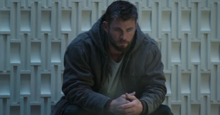 Chris Hemsworth jako Thor - Kenneth Branagh na swojej krótkiej liście miał nazwisko brata Chrisa, Liama, i to mu początkowo zamierzał powierzyć rolę Thora