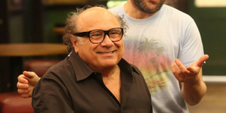Danny DeVito (Pingwin w "Powrocie Batmana") - Kroniki Seinfelda