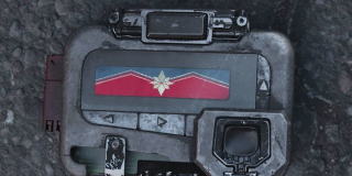 Kapitan Marvel ma wyjaśnić, dlaczego Nick Fury wcześniej nie wezwał superbohaterki. Twórcy chcą wyklarować tę kwestię