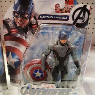 Avengers: Koniec gry - zdjęcia zabawek