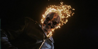 Johnny Blaze - w 4. sezonie "Agentów T.A.R.C.Z.Y." pojawia się nowy Ghost Rider, Robbie Reyes; pierwszy Ghost Rider, Johnny Blaze, pojawia się jednak wtedy, gdy ratuje życie Robbie'ego i jego brata w czasie strzelaniny - to w tym momencie Blaze przekazuje swoje moce