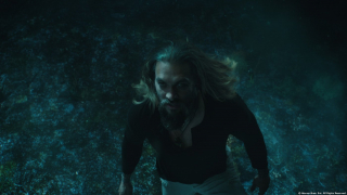 Aquaman - przed i po nałożeniu efektów