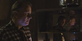 Thor - Nick Fury pokazuje Erikowi Selvigowi Tesseract; umysł Selviga jest kontrolowany przez Lokiego