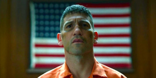 Pytany o największą trudność w sportretowaniu Punishera Bernthal odparł, że było nią to, by nie pokazać Franka jako bohatera - podobnie jak w komiksach szło tu o zrobienie z niego antybohatera