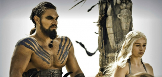 Gra o tron / Jason Momoa / Emilia Clarke
