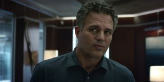 W nowym zwiastunie Bruce Banner pojawia się tylko raz. Nieprzypadkowo – przypomnijmy, że „Koniec gry” ma zwieńczyć rozpoczętą w „Thor: Ragnarok” trylogię, która ma w istotny i tajemniczy sposób wpłynąć na postać Hulka. Taki obrót spraw sugerował już swego czasu Mark Ruffalo.