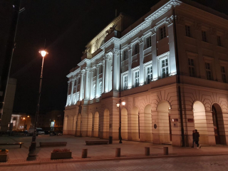 Samsung Galaxy S10+ nocą