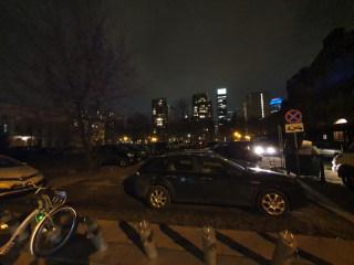 Samsung Galaxy S10+ nocą