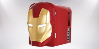 Miniaturowa lodówka Iron Man; cena - 69,95 USD
