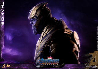 Avengers: Koniec gry - figurka Thanosa firmy Hot Toys