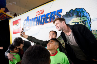 Avengers charytatywnie w Disney California Adventure Park