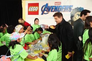 Avengers charytatywnie w Disney California Adventure Park