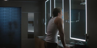 Broda Capa w trakcie kampanii promocyjnej zrodziła już wiele pytań; wygląda na to, że za jej zgoleniem nie kryje się żadna większa historia. Z drugiej jednak strony pojawiają się teorie, że Steve w którymś momencie opowieści znów otrzymał legitymizację swoich działań, a zgolenie brody miałoby stać się symbolicznym powrotem do dawnej tożsamości.