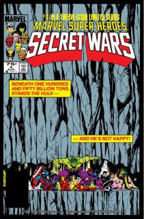 W pewnym momencie Hulk trzyma na swoich barkach zapadającą się siedzibę Avengers, by chronić innych Mścicieli – podobnie uczynił na okładce zeszytu komiksowego „Secret Wars #4”.