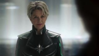 Lata 80.: Uruchomiony zostaje projekt P.E.G.A.S.U.S., który ma na celu zbadanie Kamienia Przestrzeni. Mar-Vell, która porzuciła rasę Kree, działa jako doktor Wendy Lawson w celu pomocy Skrullom. 