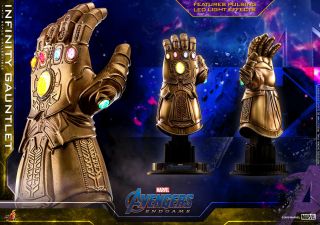 Avengers: Koniec gry - Rękawica Nieskończoności Thanosa firmy Hot Toys