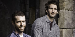 Współtwórcy produkcji, David Benioff i D.B. Weiss, od samego początku prac nad serialem wiedzieli, kto jest prawdziwą matką Jona Snowa. Co ciekawe, kilka lat temu zapytał ich o to Martin, oni natomiast nie mieli problemu z odpowiedzią.