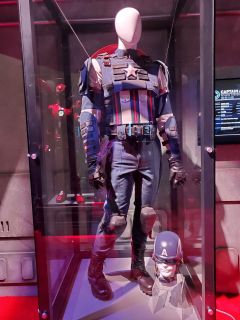 Marvel's Avengers - kombinezon Kapitana Ameryki