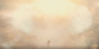 Wszystko wskazuje na to, że w prezentowanych w ramach końcowej sekwencji przebitkach medialnych pojawia się jajo Mothry. Nie jest na razie jasne, czy chodzi tu o odrodzenie się potwora, czy mamy tu do czynienia z Mothrą Leo, jej potomkinią, którą poznaliśmy w japońskiej trylogii „Rebirth of Mothra” z lat 90.