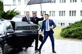 Polityka - oficjalne zdjęcie