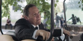 W końcówce filmu Happy Hogan wyznaje swoją miłość do cioci May. Warto zauważyć, że w komiksach przez długi czas smalił on cholewki do… Pepper Potts, choć ich relacja skończyła się tragicznie. 