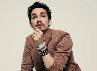 Robert Sheehan