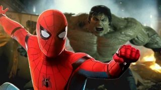 W trakcie bitwy z dronami w Londynie te powalają Parkera potężną falą dźwiękową. Jak wyjawił reżyser Jon Watts, posiłkował się on dokładnie tą samą technologią, której wykorzystanie widzieliśmy już w filmie The Incredible Hulk. 