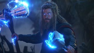 Chris Hemsworth (Thor) – 76,4 mln USD; gaża podstawowa za Avengers: Endgame to ok. 15 mln USD