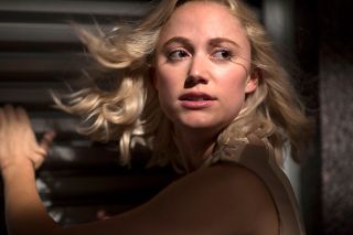 Maika Monroe - znana m.in. z filmów Coś za mną chodzi i Tau