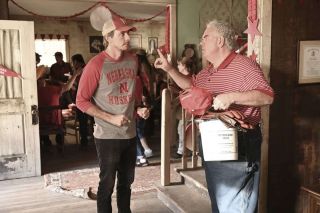 Bless This Mess sezon 2 odcinek 1