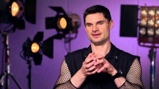 Flula Borg – Sonar (spekulacje); jeden z przeciwników Zielonej Latarni, pochodzący z Europy dyktator, który w walce wykorzystywał gadżety związane z dźwiękiem.
