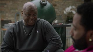 Robert Wisdom jako Caretaker 