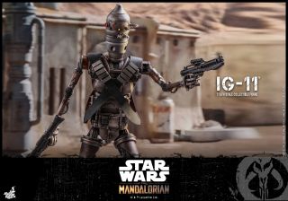 The Mandalorian - IG-11 - figurka Hot Toys