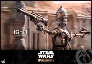 The Mandalorian - IG-11 - figurka Hot Toys