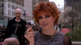 Lucy Lawless znana jako Xena: Wojownicza księżniczka, zaliczyła występ w Spider-Manie. 