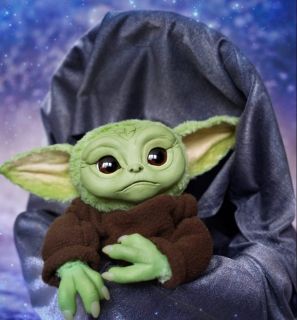 Baby Yoda - nieoficjalna zabawka