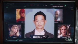 Wzorem Człowieczeństwa okazał się Ryan Choi – do tej postaci nawiązywano już w serialu „Flash”, gdzie wskazano go jako genialnego naukowca z przyszłości. W komiksach był on przedstawiany jako uczeń Raya Palmera, który po śmierci swojego mentora przejął jego spuściznę jako Atom.