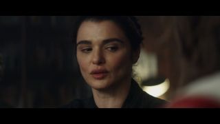 Grana przez Rachel Weisz tajemnicza Melina. Część komentatorów bierze ją za znaną z powieści graficznych Melinę Wostokow alias Iron Maiden. W komiksach pracowała ona w rosyjskich służbach, jednak odeszła z nich wtedy, gdy zdała sobie sprawę, że nie może wyjść z cienia Romanow. Postanowiła działać na własną rękę, zarabiając na życie jako płatna zabójczyni - w ramach jednej z misji jej celem stała się właśnie Natasza. Potwierdzono już oficjalnie, że Melina z MCU jest inną Czarną Wdową, która trening Czerwonego Pokoju przeszła aż 5-krotnie.