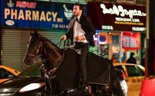 Koń jako narzędzie zbrodni w filmie "John Wick 3"