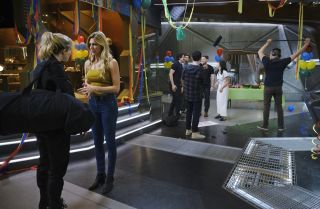 Legends of Tomorrow - zdjęcia z 1. odcinka 5. sezonu