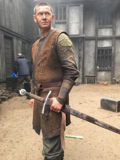 Wiedźmin - zdjęcia kostiumów od kulis