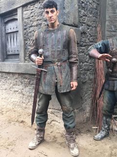 Wiedźmin - zdjęcia kostiumów od kulis